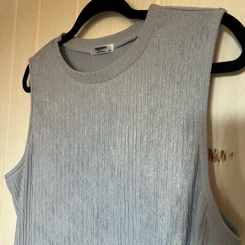 Zeagoo Baby Blue Textured Tank • XXL • Crinkle Fabric • Minimalist Summer